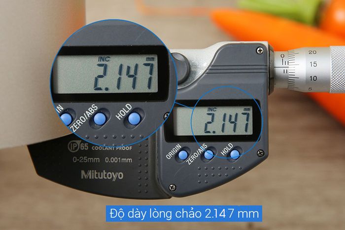 Độ dày nồi 2.147 mm - Nồi nhôm chống dính đáy từ 20 cm Tefal H9104414