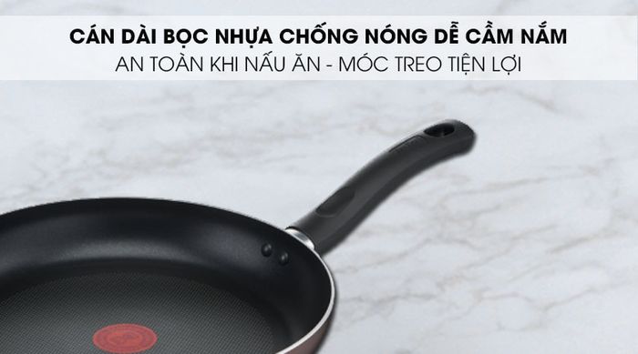 Tay cầm chống bỏng, an toàn - Chảo nhôm chống dính 24cm TEFAL Day By Day G1430405