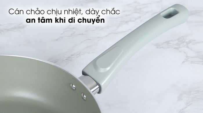 Chảo nhôm chống dính 26cm Elmich Harmonia EL-3781 - Cán chảo thiết kế cách điệu dễ cầm nắm, có khả năng chịu nhiệt cao