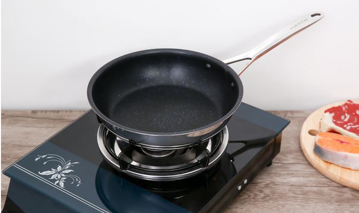 Đường kính chảo chống dính 22 cm - Chảo inox chống dính 3 đáy 22 cm Fivestar FSC22MB