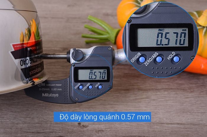 Làm từ chất liệu inox 201, dày 0.57 mm - Quánh inox 3 đáy 16 cm HappyCook Q16 MLGP - KG