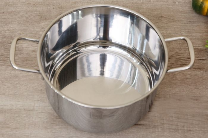 Chất liệu inox 430 an toàn cho sức khoẻ - Nồi inox 3 đáy 24 cm Fivestar FSN 24IN1