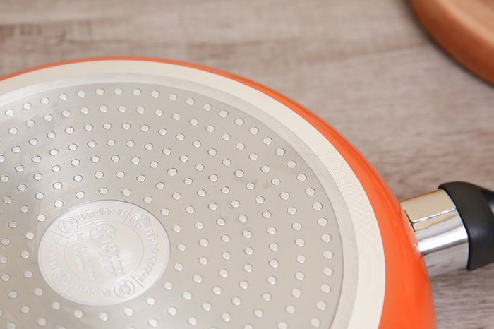 Chảo nhôm chống dính đáy từ DMX CTE 26 cm-5