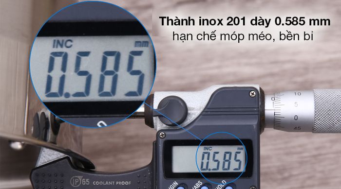 Nồi inox 3 đáy nắp kiếng 16cm Smartcook SM2400MN - Chất liệu thành inox 201, dày 0.585 mm bền bỉ