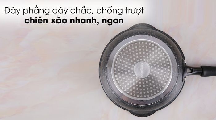 Đáy phẳng chống trượt - Chảo nhôm chống dính đáy từ 20cm Kangaroo KG661XS