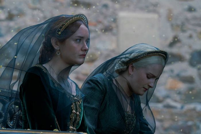 Olivia Cooke, Phia Saban in a scene from 'House of the Dragon.'