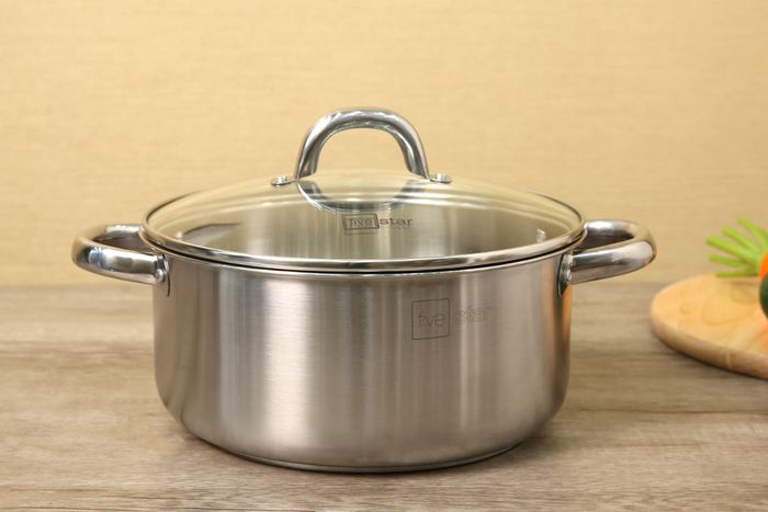 Nồi Fivestar inox bóng sáng, bền bỉ