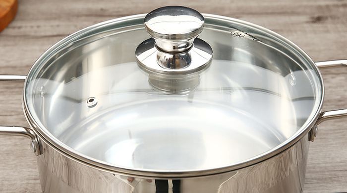 Nắp kính có lỗ thoát hơi - Nồi inox 3 đáy nắp kiếng 24cm Smartcook SM2402MN
