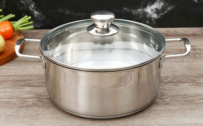 Thiết kế châu Âu - Nồi inox 3 đáy nắp kiếng 24cm Smartcook SM2402MN