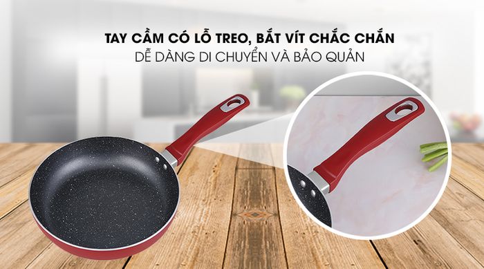 Tay cầm của chảo nhôm chống dính vân đá đáy từ 24cm Delites CE001-24