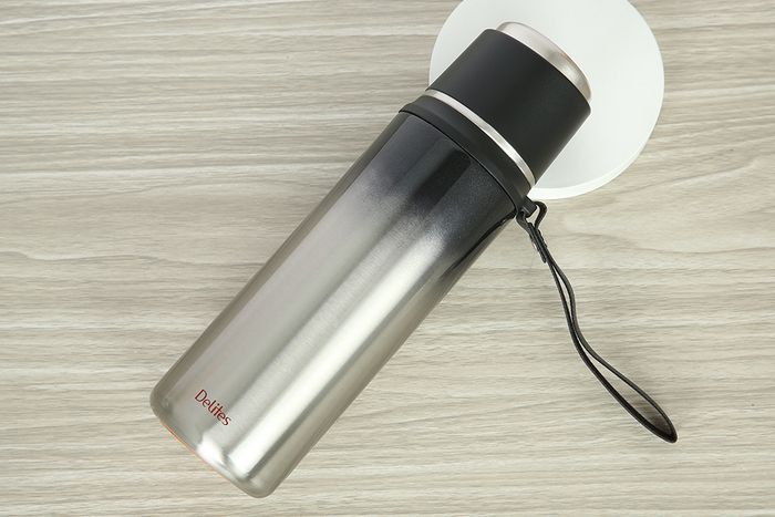 Bình giữ nhiệt inox 590 ml Delites TH5003
