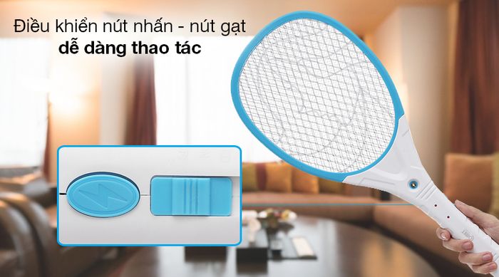 Vợt muỗi Comet CP045 - Điều khiển nút nhấn - nút gạt trực quan