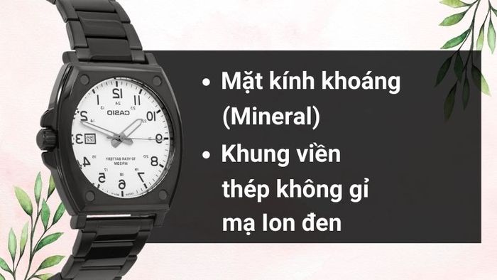 Chất liệu mặt kính và khung viền của mẫu đồng hồ