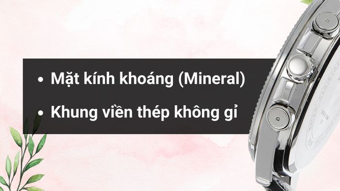 Chất liệu mặt kính và khung viền của mẫu đồng hồ