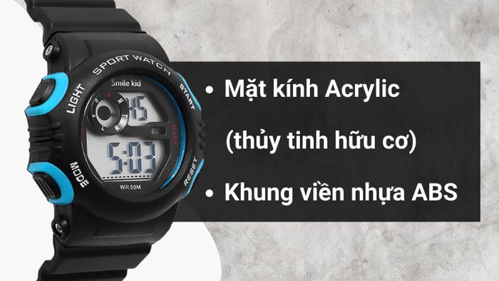 Chất liệu mặt kính và khung viền của mẫu đồng hồ