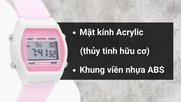 Chất liệu mặt kính và khung viền của mẫu đồng hồ