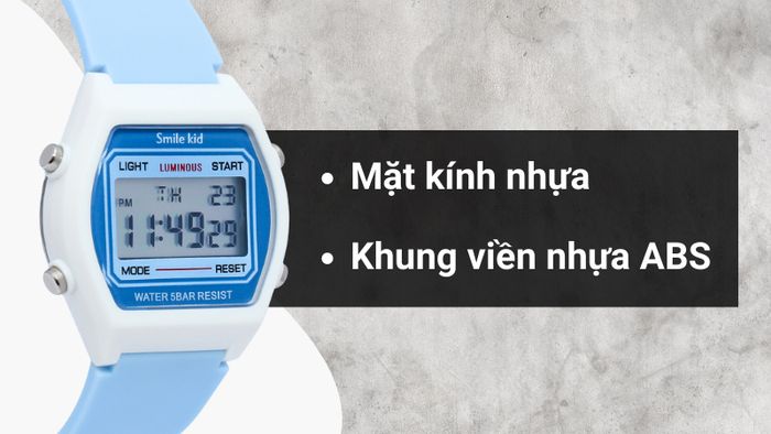 Chất liệu mặt kính và khung viền của mẫu đồng hồ