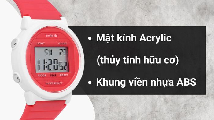 Chất liệu mặt kính và khung viền của mẫu đồng hồ