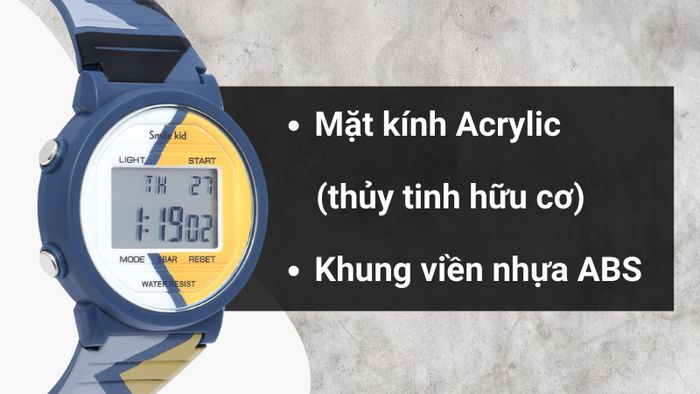 Chất liệu mặt kính và khung viền của mẫu đồng hồ