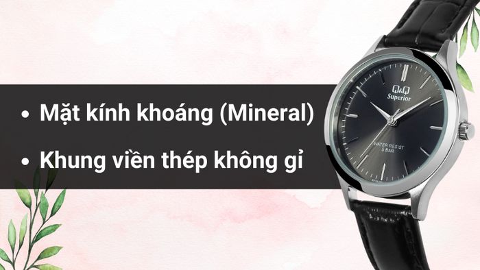Chất liệu mặt kính và khung viền của mẫu đồng hồ