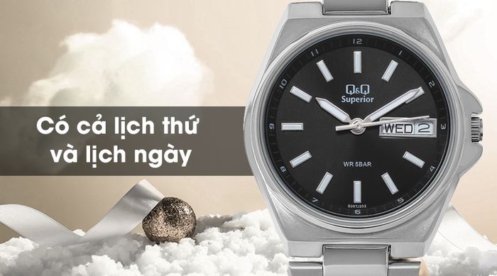 Đồng hồ nữ Q&Q S397J202Y được trang bị lịch thứ, lịch ngày tiện lợi