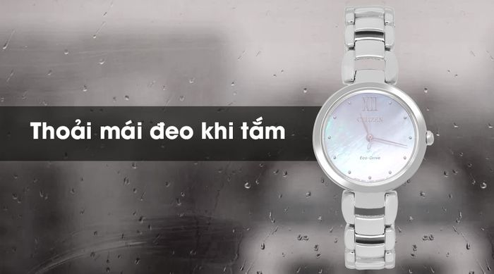 Đồng hồ nữ Citizen EM0530-81D - Eco-Drive chống nước khá tốt