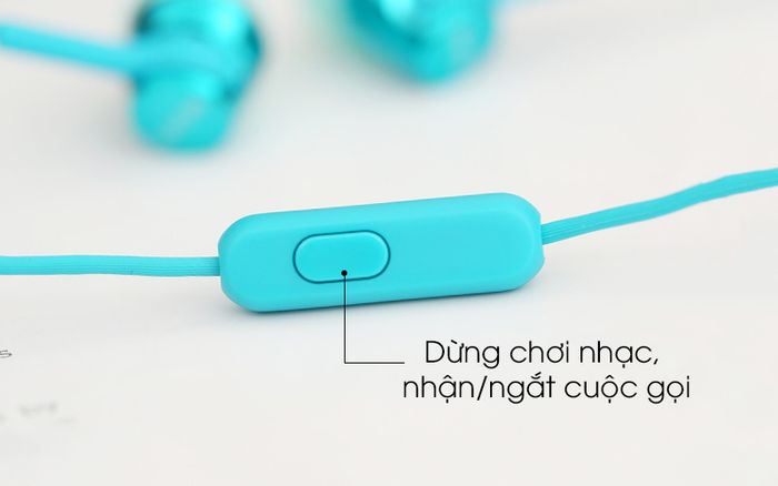 Dừng chơi nhạc, nhận/tăt cuộc gọi chỉ với' một thao tác - Tai nghe EP Sony MDR-EX155AP
