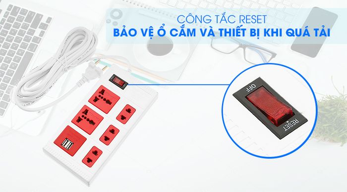 Ổ cắm điện Điện Quang 5 lỗ 2 USB 5m ECO ĐQ ESK 5WR 5ECO 2A