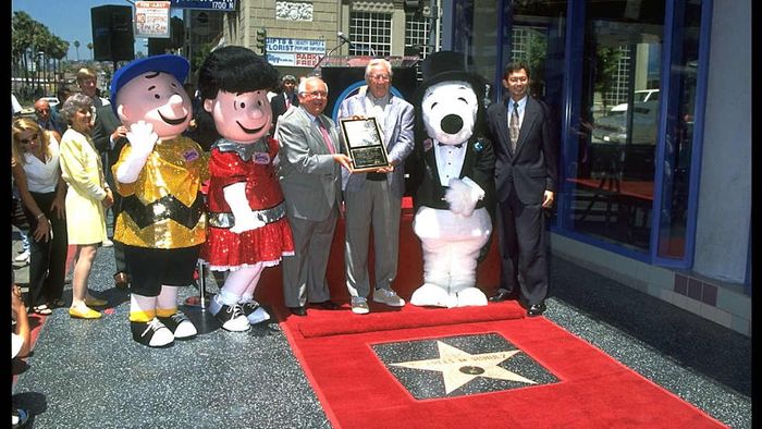 CARTOONIST CHARLES M.SCHULZ ON THE WALK OF FAME