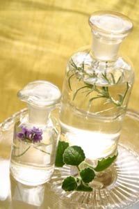 Known for its pain-relieving properties, can camphor oil also benefit your skin?