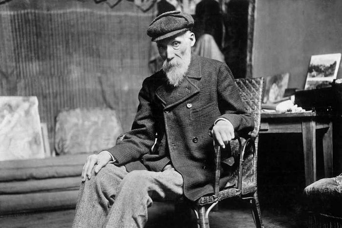 Pierre-Auguste Renoir (1841-1919), the French painter, pictured in his studio in Cagnes-on-Mer (Alpes-Maritimes) around 1907.
