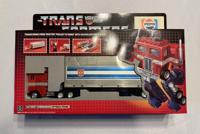 Top-tier Transformers: Pepsi Optimus Prime
