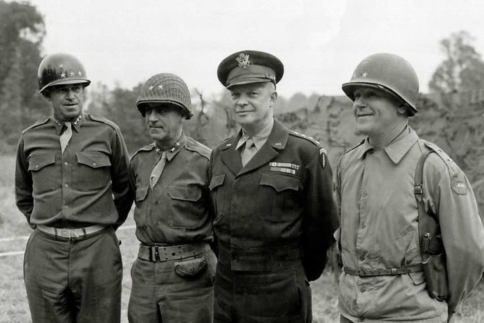 Dwight Eisenhower and his team during Operation Overlord