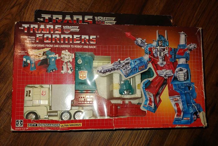 Top-tier Transformers: G1 Ultra Magnus