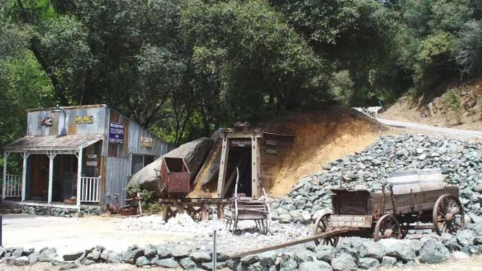 A mine entrance located in Rough and Ready, California.