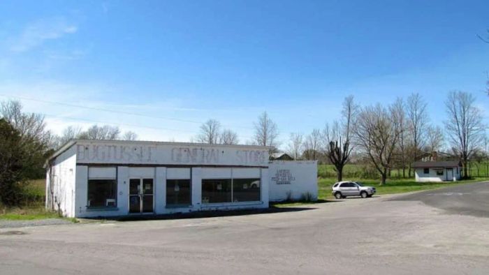 A store located in Bugtussle, Kentucky.