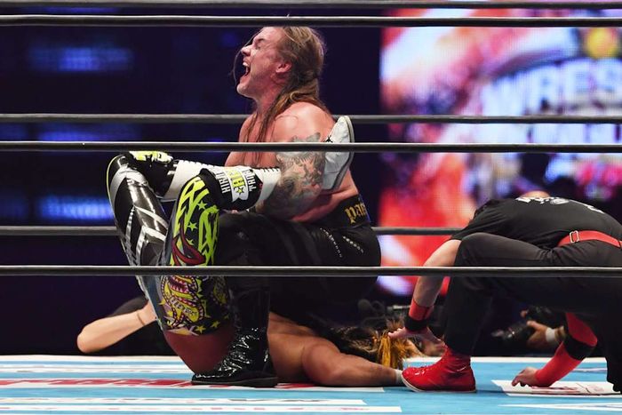 Chris Jericho with Hiroshi Tanahashi at New Japan Pro-Wrestling's *Wrestle Kingdom 14* in Tokyo Dome.
