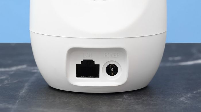 Camera IP 360 Độ 3MP TIANDY TC-H332N - Trang bị cổng LAN ở mặt sau camera