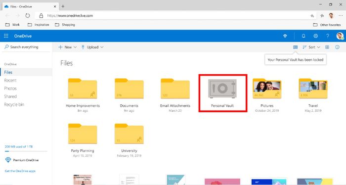 Bảo vệ tài liệu quan trọng - Microsoft 365 Family 32/64bit 1 năm 6 user Win/Mac