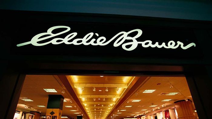 Eddie Bauer Signage and Storefront