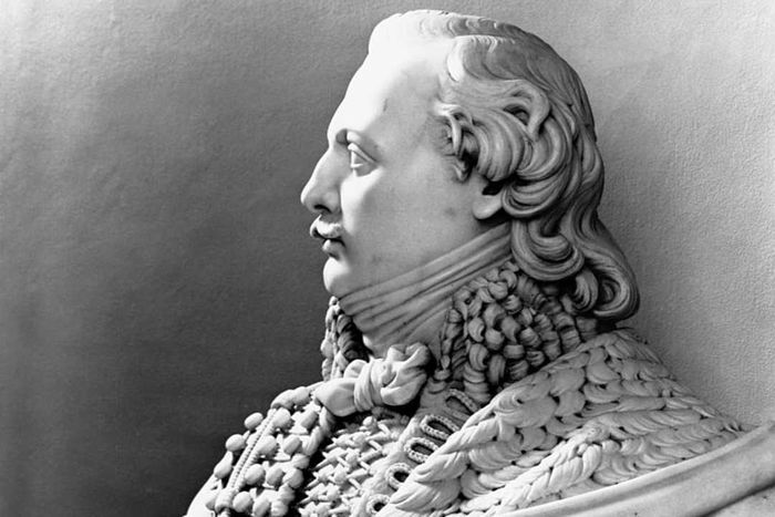 Bust of Casimir Pulaski.