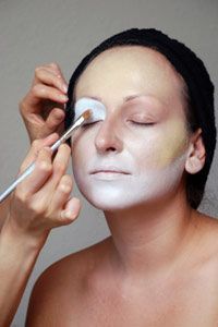 Applying makeup primer helps enhance the durability of cosmetics layered on top.