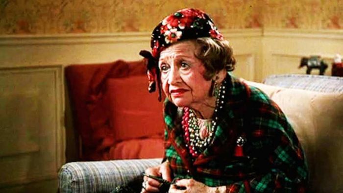 Actress Mae Questel in a clip from 'Christmas Vacation.'