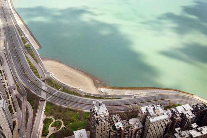 Chicago’s Tourist Spots Stay Closed As Travel Industry Struggles