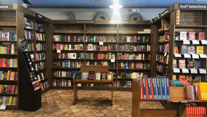 Check out the crow (or raven?) and the sea monster (or dragon?).