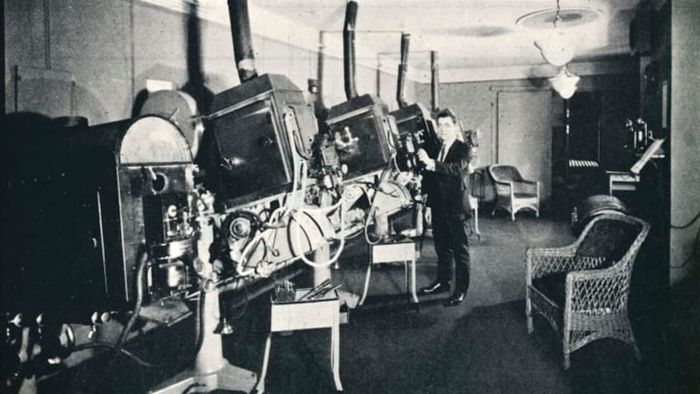 Projection room, Capitol Theatre, Detroit, Michigan, 1925