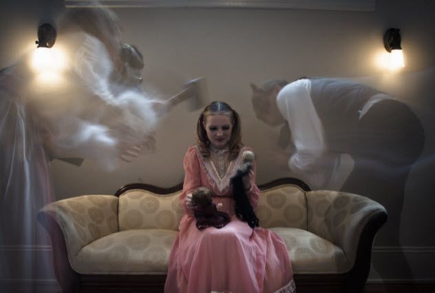 1-haunted-house_000022316286_Small