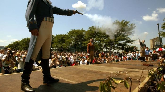 To mark the 200th anniversary of the Burr-Hamilton duel, Antonio Burr and Douglas Hamilton, a fifth-great-grandson of Alexander Hamilton, staged a reenactment in Weehawken, New Jersey.