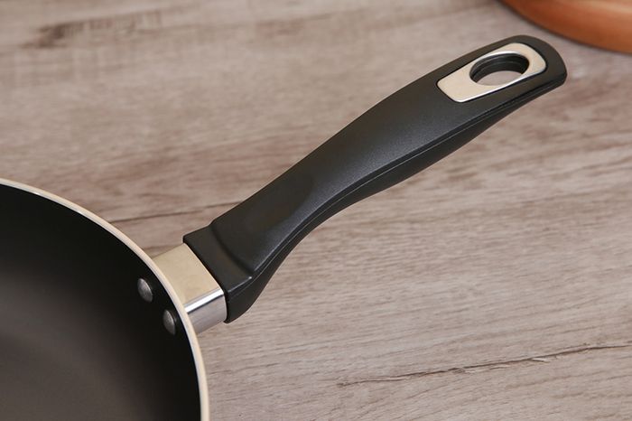 Tay cầm chống bỏng - Chảo nhôm chống dính đáy từ DMX CTE 28 cm