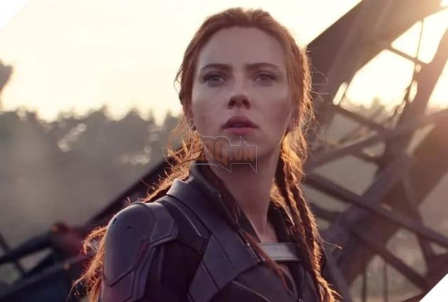 Scarlett Johansson “Khẩn Thiết” Kêu Gọi Fan Để Black Widow Ra Đi Trong Thanh Thản